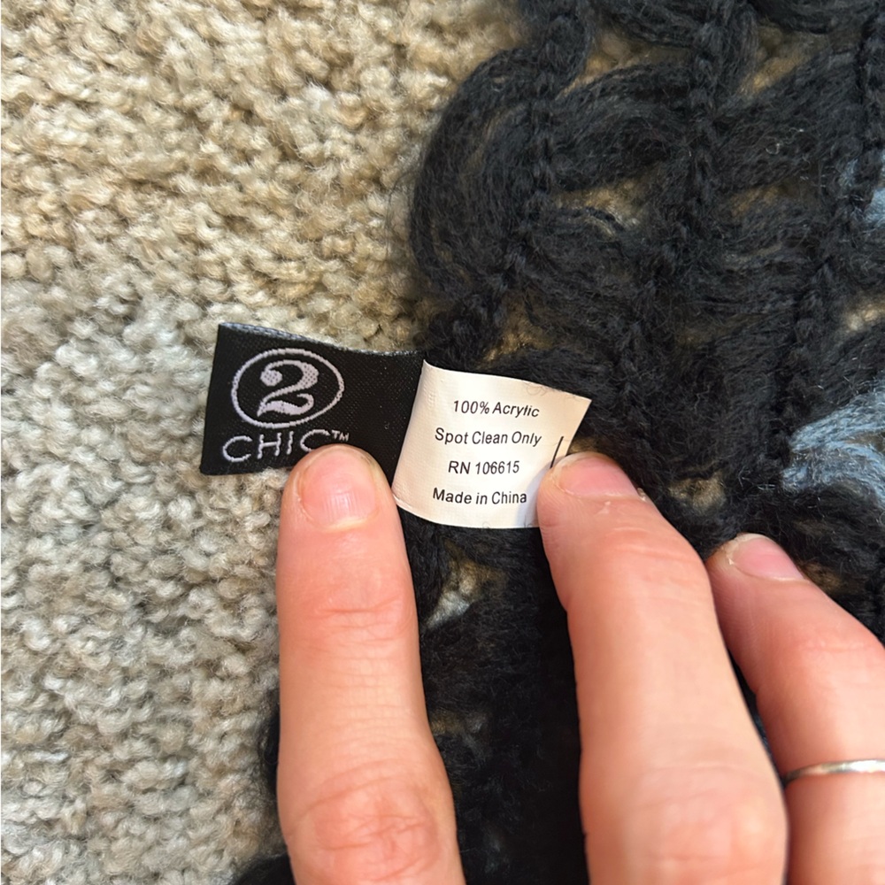 Open Knit Scarf - Picture 5 of 5